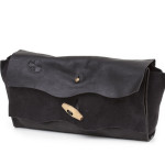 Pochette doppia pattina con alamaro donna
Art. 217 // Origin collection
cm. 29x17x2