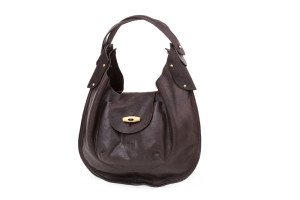 Borsa tonda sottospalla chiusura con alamaro donna
Art. 214 // Origin collection
cm. 43x23x8